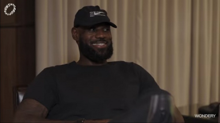 彩经网官网首页-詹姆斯：许多人误判了我 我能适应任何角色或位置 我很擅长打球